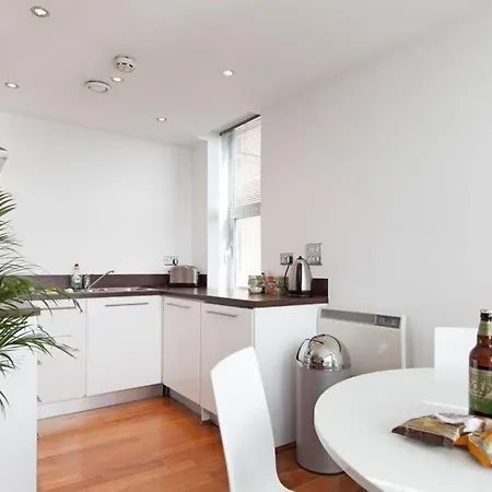 Apartment Sunny Apartment With Great Views And Rooftop Terrace Leeds (West Yorkshire)