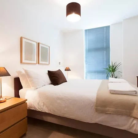 Sunny Apartment With Great Views And Rooftop Terrace *