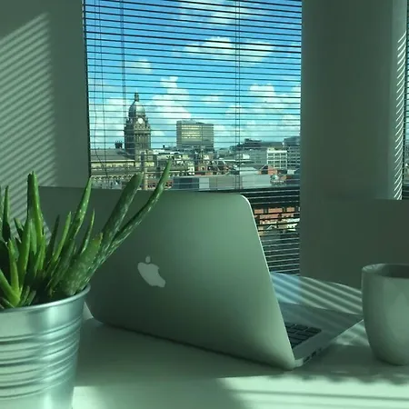 Sunny Apartment With Great Views And Rooftop Terrace Leeds (West Yorkshire)